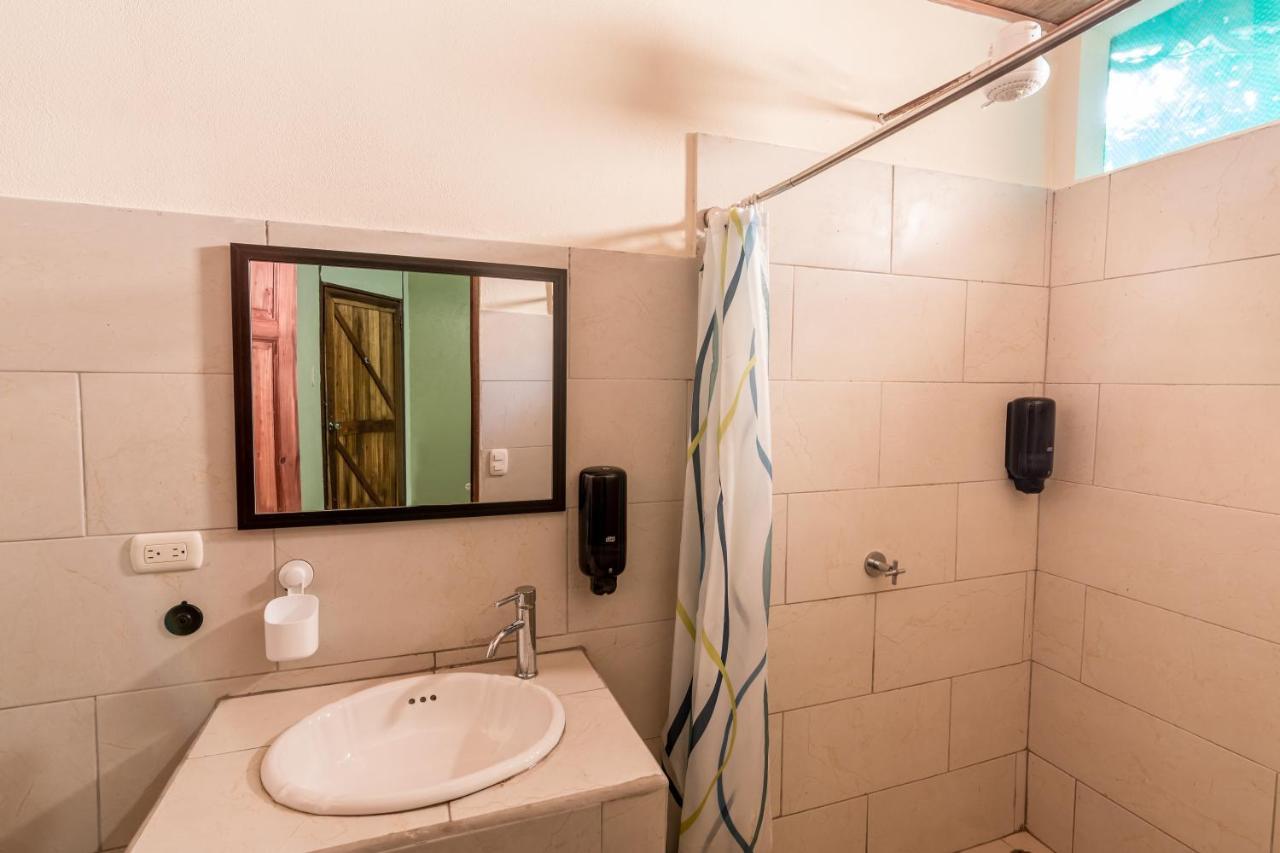 Sea Tower Hotel Puerto Viejo de Talamanca Екстер'єр фото