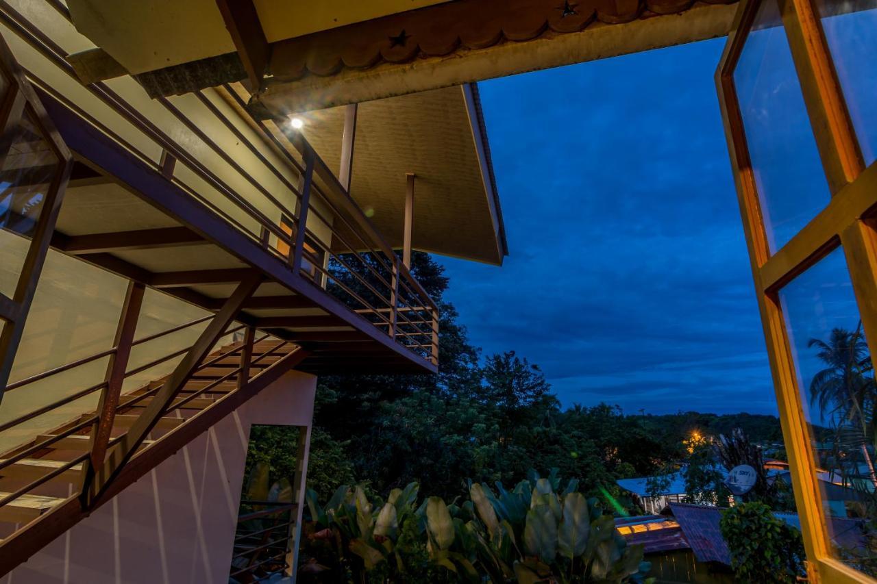 Sea Tower Hotel Puerto Viejo de Talamanca Екстер'єр фото