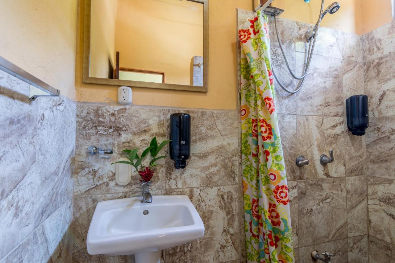 Sea Tower Hotel Puerto Viejo de Talamanca Екстер'єр фото