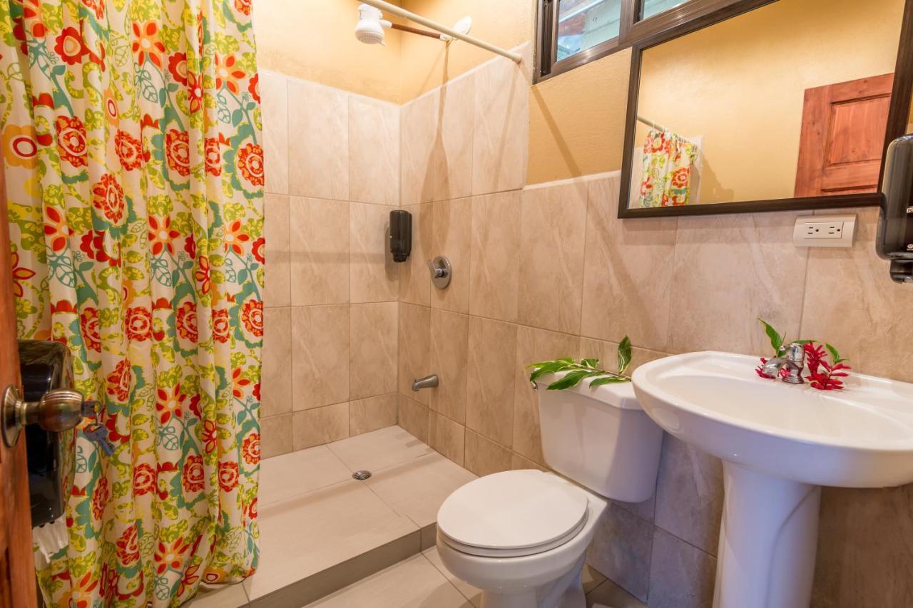 Sea Tower Hotel Puerto Viejo de Talamanca Екстер'єр фото